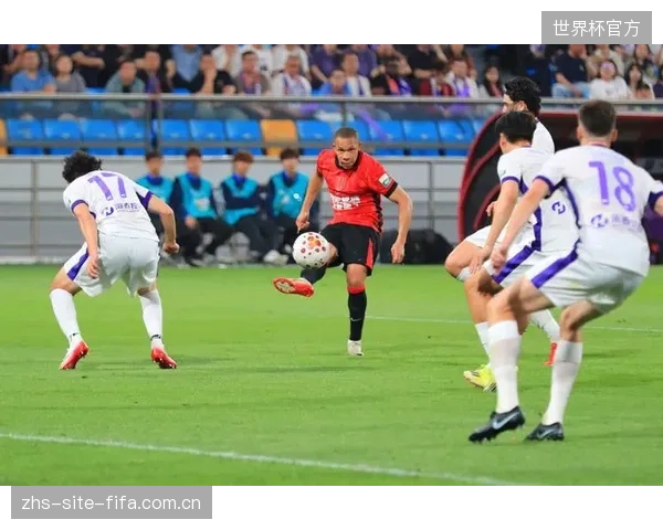 成都蓉城半程豪取37分加冕半程冠军，攻防两端数据统治力尽显。